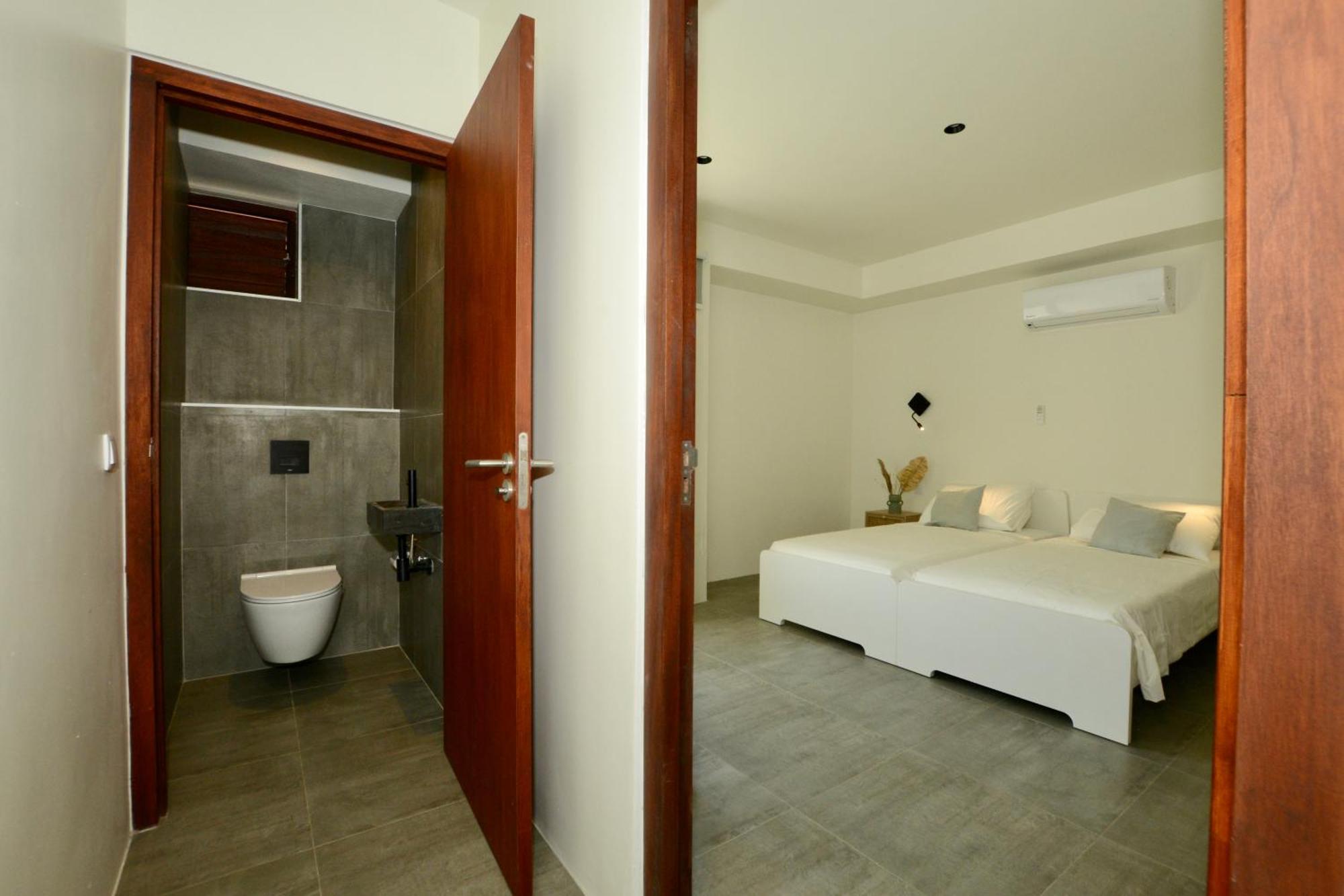 Villapark Flamboyan - Villa Alaia Willemstad Exterior photo